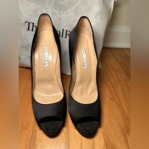 Oscar de la Renta Black Peep-Toe Heels